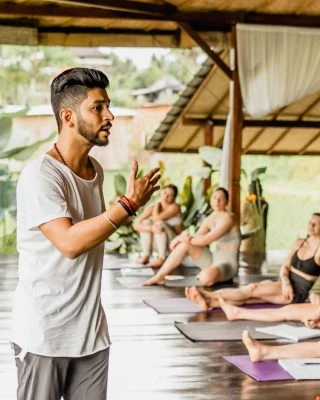 BALI 200H Hybrid - vertical 3:4