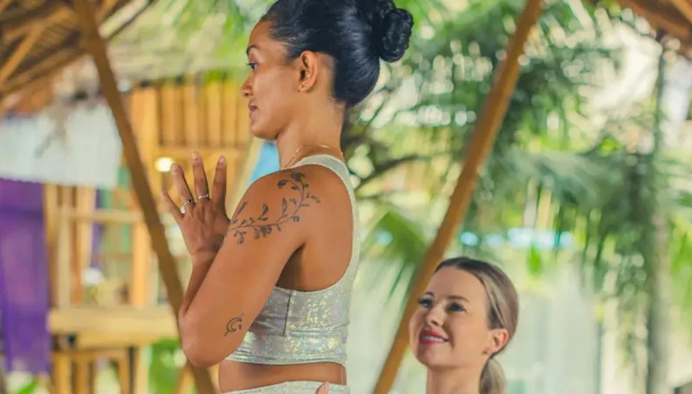 BALI 50H ACROYOGA HORIZONTAL 169