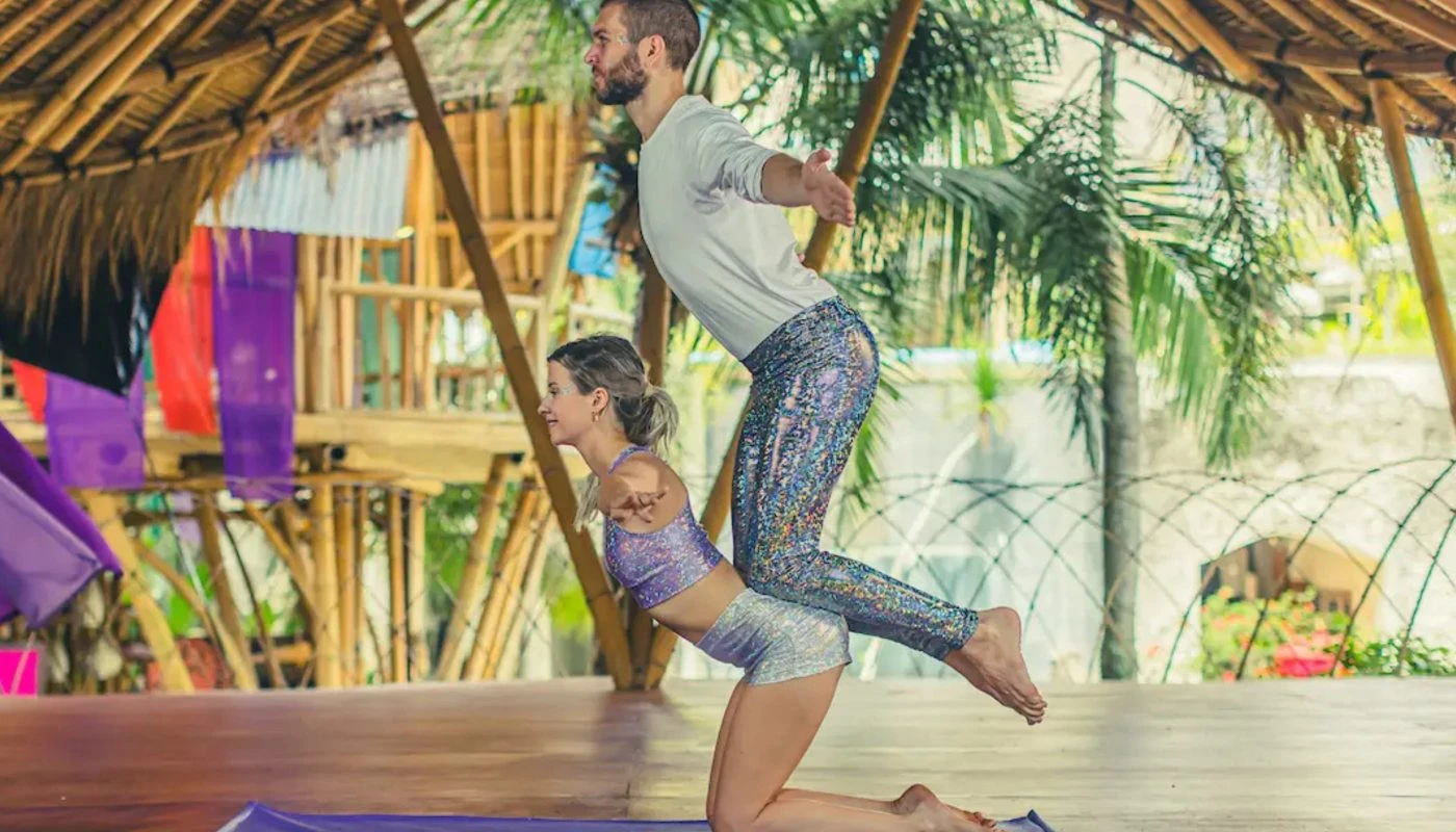 BALI 50H ACROYOGA HORIZONTAL 43